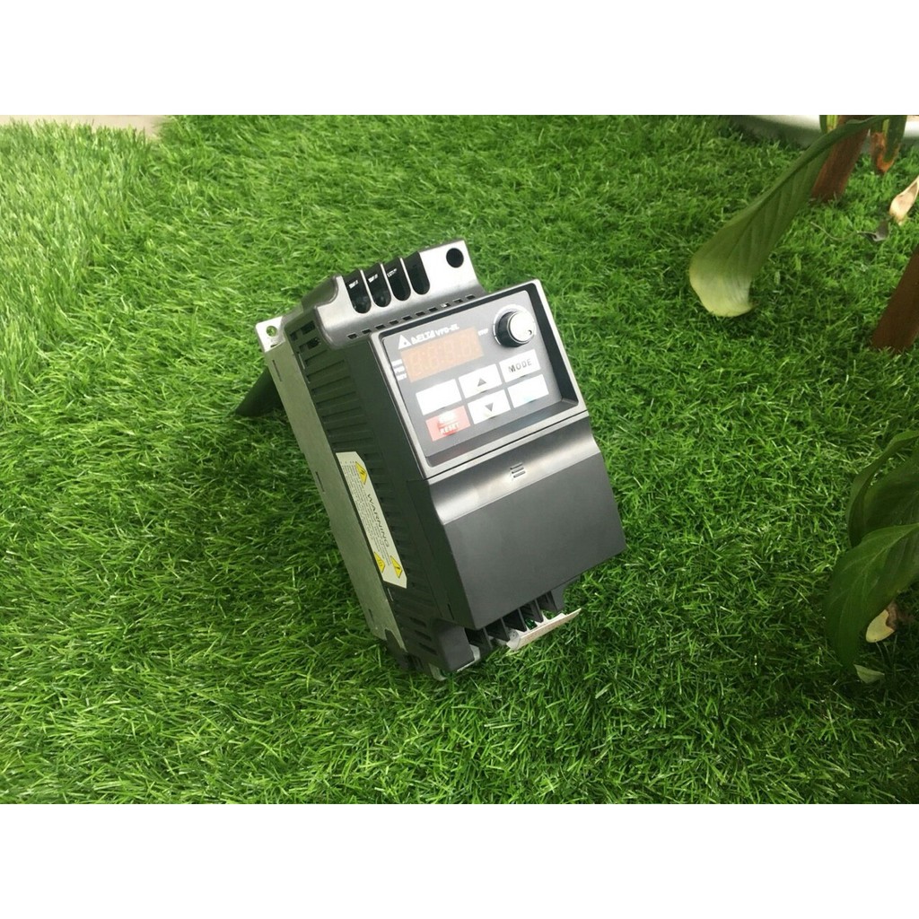 Biến tần Delta VFD007EL21A