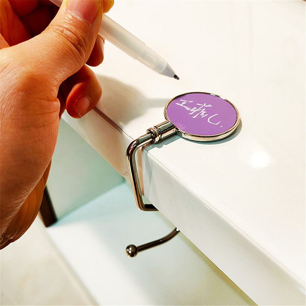 Móc treo đồ gắn bàn bằng kim loại nhiều màu sắc thời trang