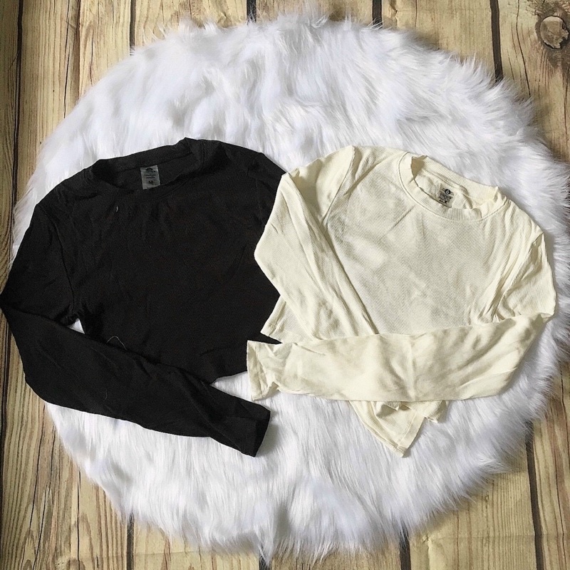 Áo thun cổ tròn VNXK