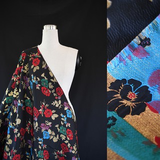 1.5m mayVáy suông (A hơi xoè nhẹ), hoặc áo vest, chân váy xoè dài váy khoảng 70cm - Vải gấm dệt nổi họa tiết hoa sắc màu