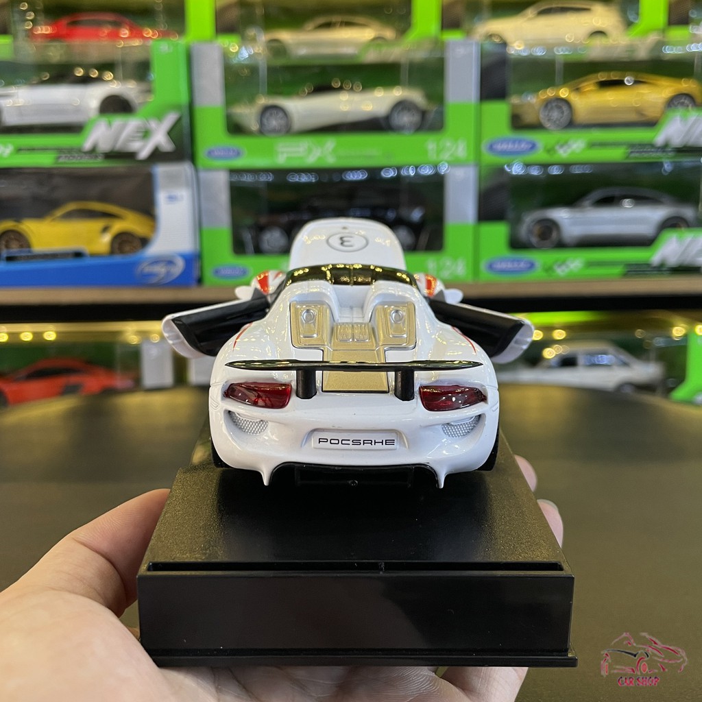 Mô hình xe ô tô Porsche 918 Martini tỉ lệ 1:32 màu trắng