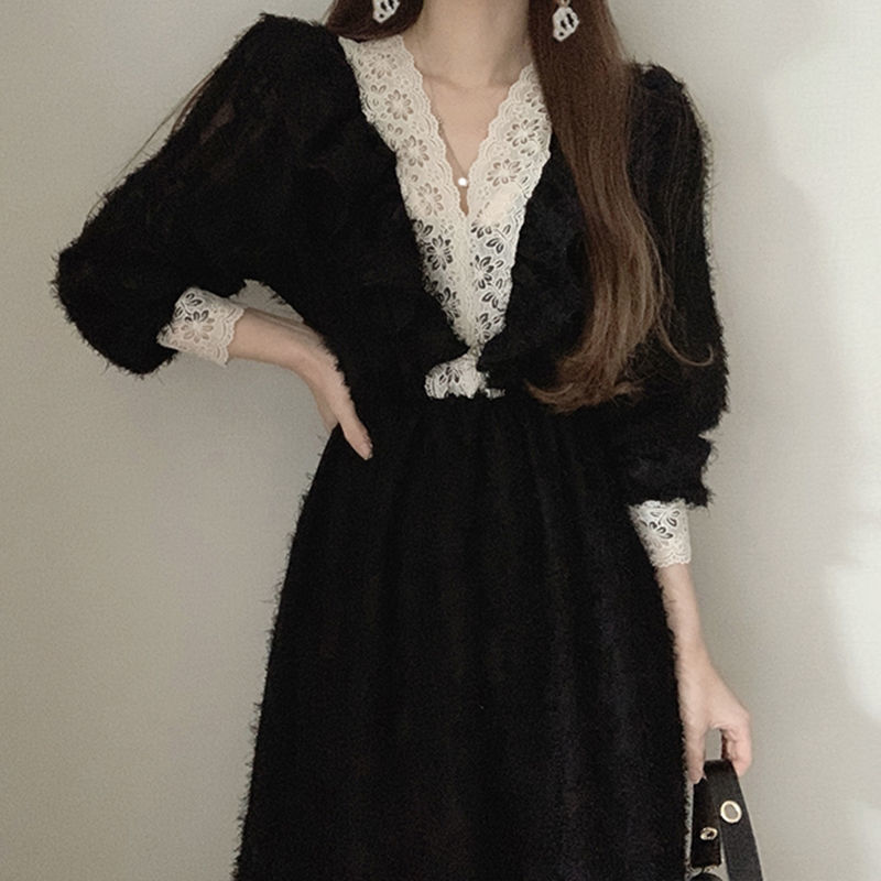 Korean-StylechicVintage Court Style ThinVCollar Contrast Color Lace Ruffled High Waist Dress Long Dress | BigBuy360 - bigbuy360.vn