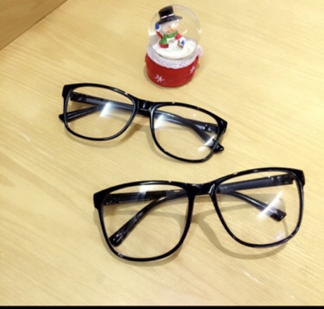 Gọng kính giả cận hotteen bầu lớn nhận làm kính có độ sẵn