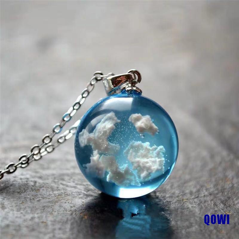 vòng cổ Mặt Hình Mặt Trăng Và Quả Cầu Resin Màu Xanh Da Trời