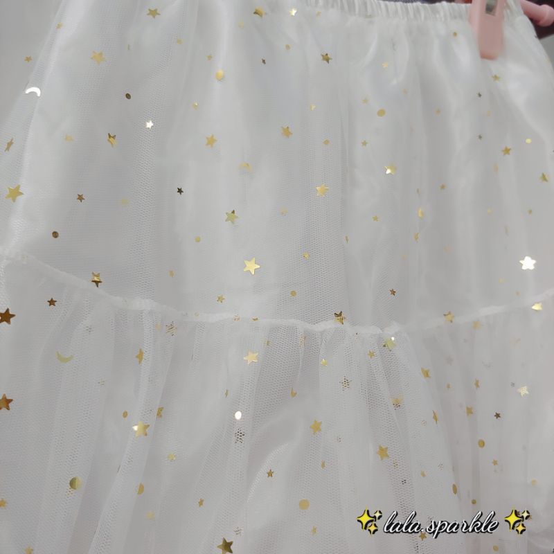 Tùng ngôi sao JK màu vàng