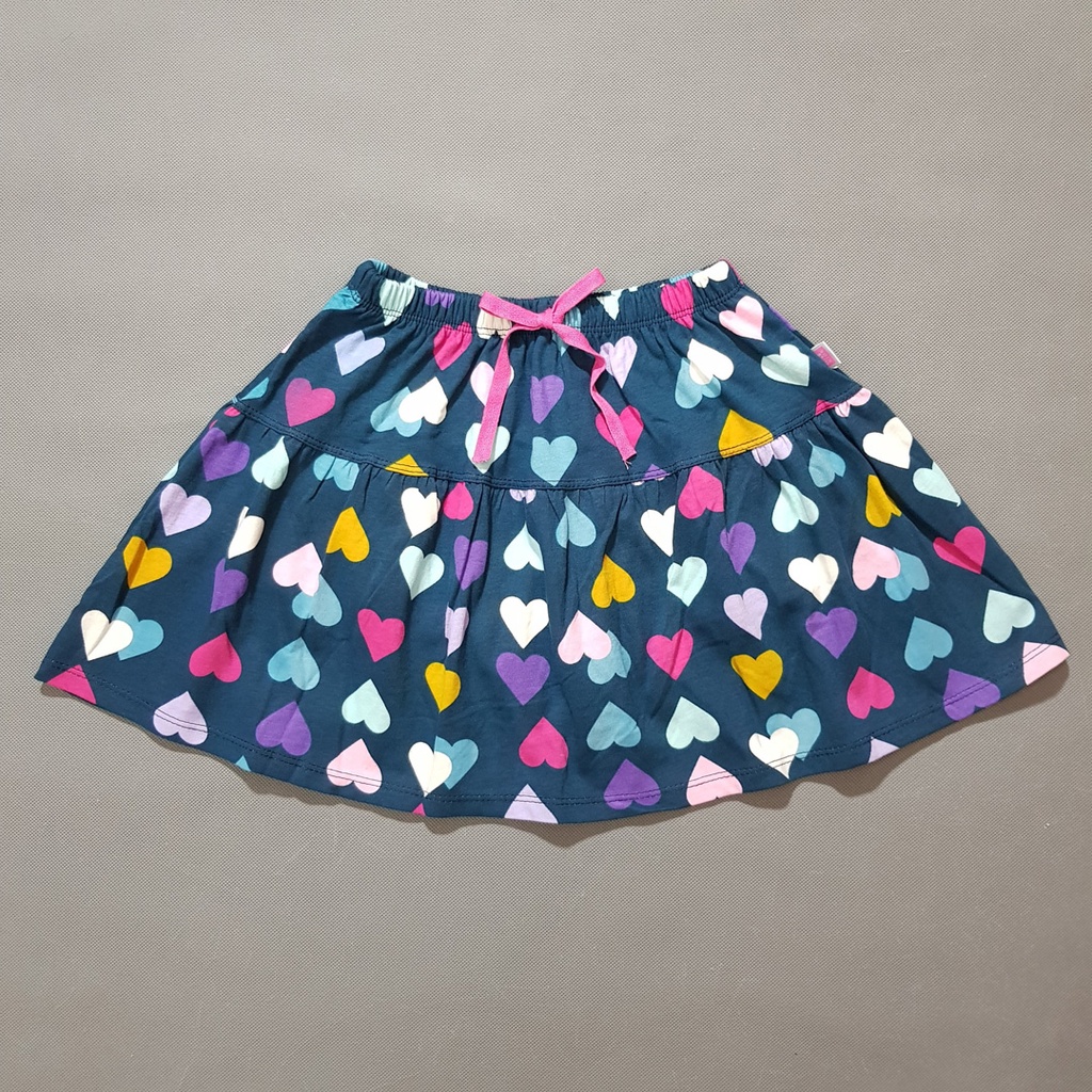 Váy quần bé gái in họa tiết trái tim rực rỡ size đại 20-50kg