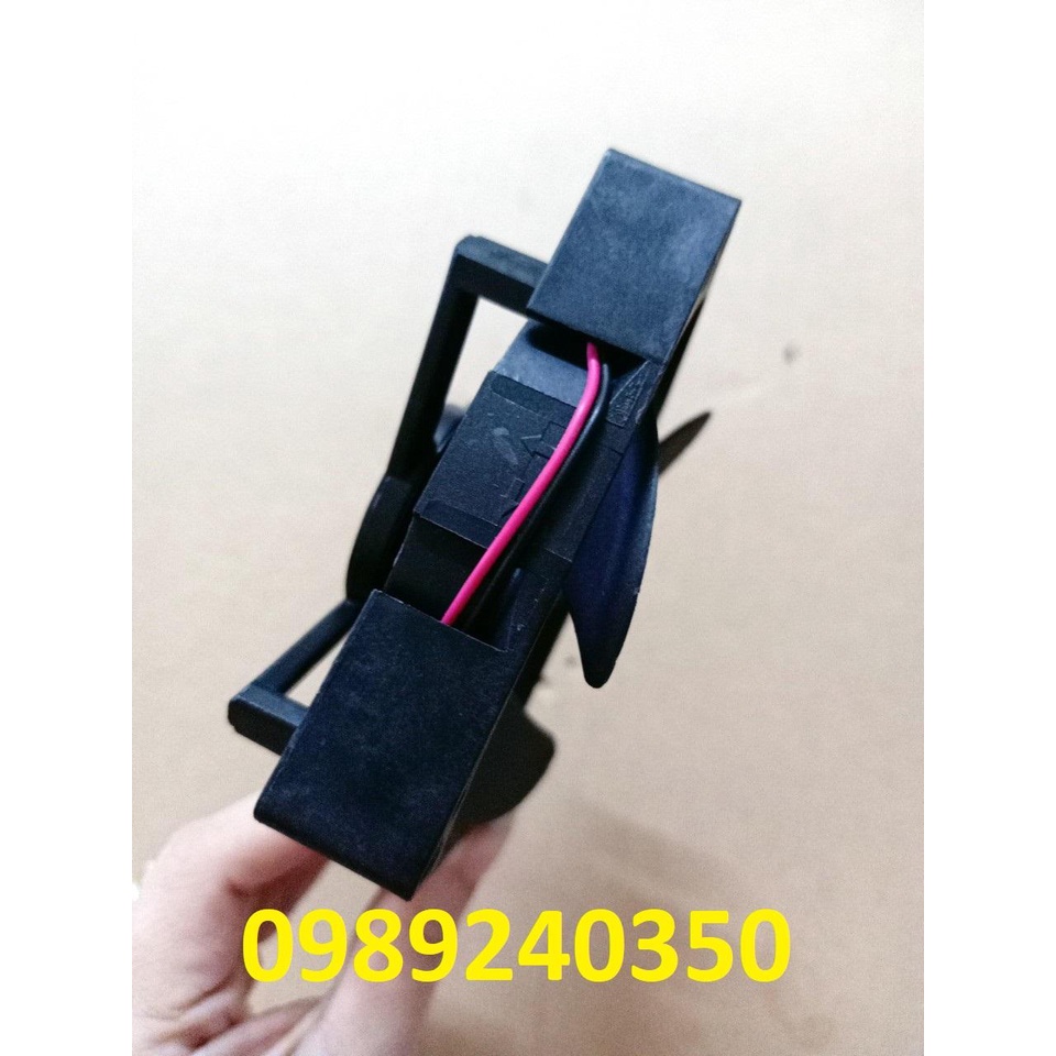 Quạt tủ lạnh Panasonic 8V DC - 2 dây (hình vuông 9x9cm)