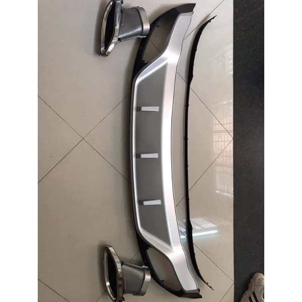 líp bô mazda3 2015-2019