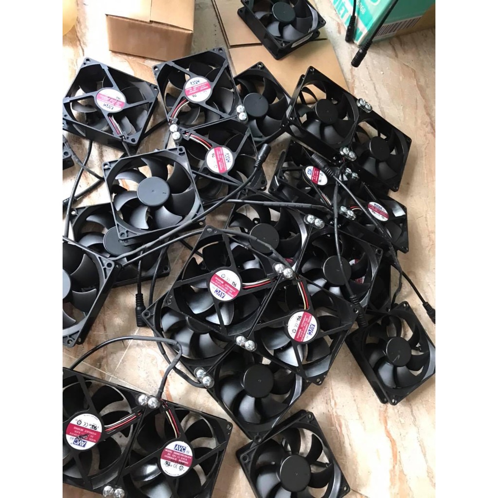 Quạt Làm Mát Cho Hồ Thủy Sinh