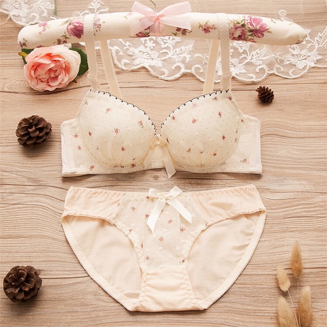 SET ĐỒ LÓT HOẠ TIẾT SIÊU CUTE | BigBuy360 - bigbuy360.vn