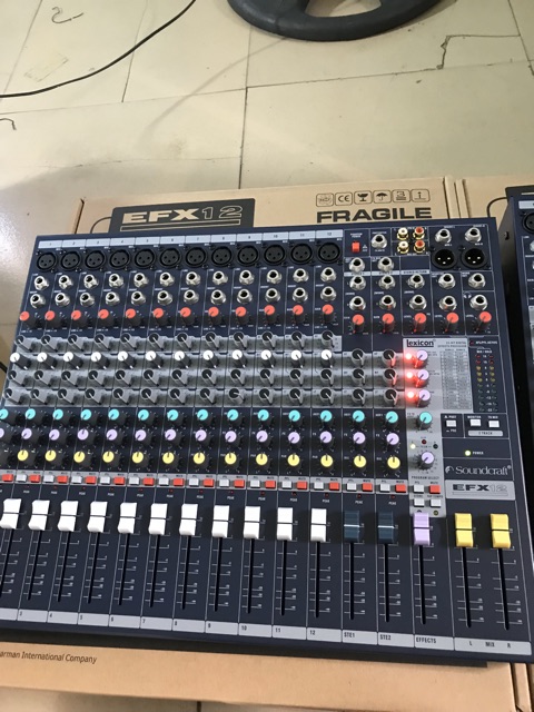 BÀN MIXER EFX12