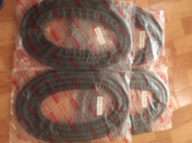 Gioăng khung cửa Innova 05 - 15, Vios 08 -13