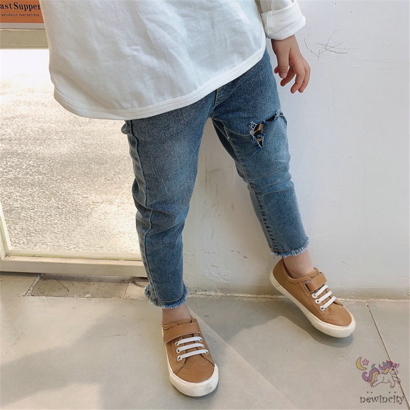 Quần jean phong cách thời trang Hàn dành cho bé gái