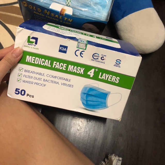 khẩu trang y tế 4 lớp