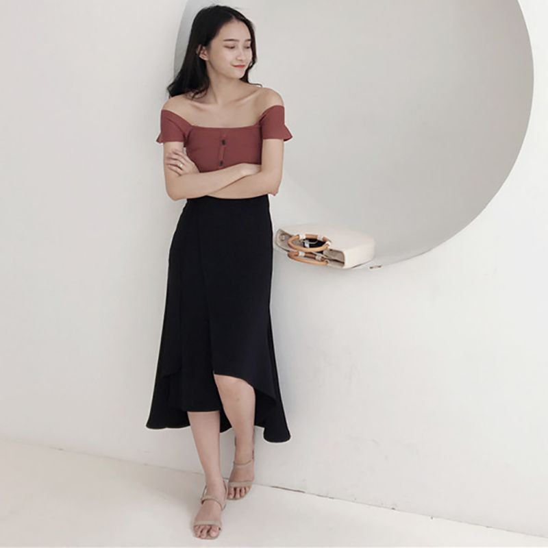 Áo kiểu cổ vuông màu trơn trang trí nút điệu đà cho nữ