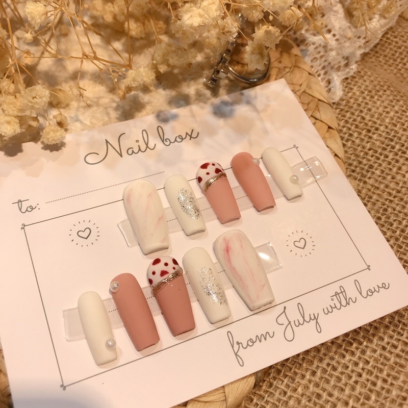 Nail box thiết kế giá rẻ hồng trắng sữa dễ thương nb013 julynails.vn