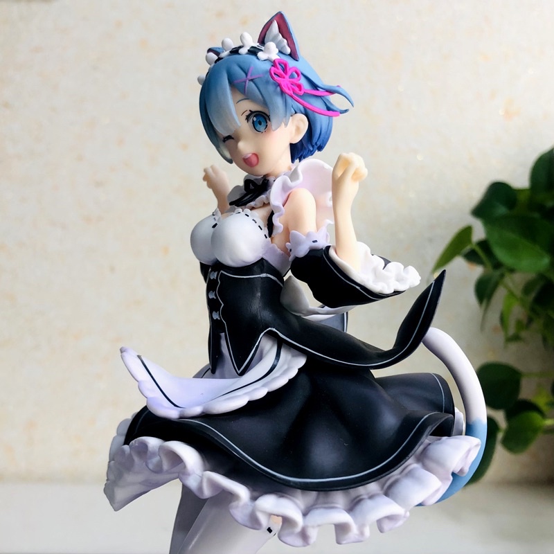 Mô hình figure Ram , Rem maid trong Zero Starting Life in Another World