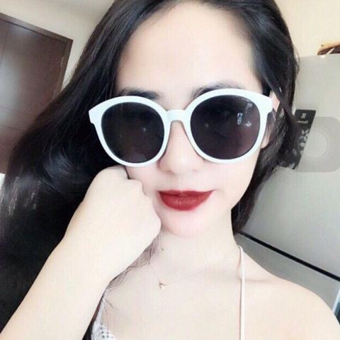 MẮT KÍNH TRỜI TRANG V TRẮNG TRÒN HOT GIRL CỰC HOT | BigBuy360 - bigbuy360.vn