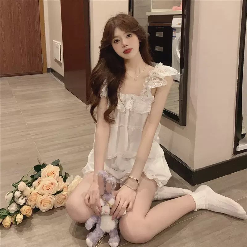 [Sẵn/ Sale Khủng] Đồ ngủ Jennie Lace Set ren đen/trắng siêu xinh | BigBuy360 - bigbuy360.vn