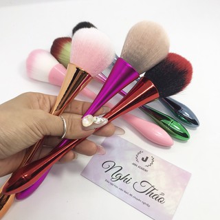 Chổi phủi bụi dài làm nail