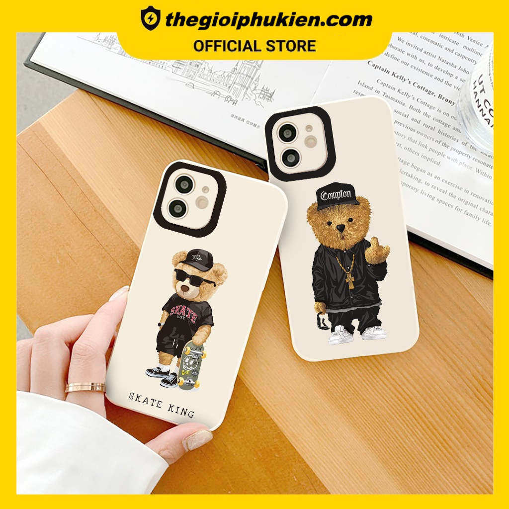 Ốp iphone - Ốp lưng iphone cạnh vuông viền camera gấu đội mũ dành cho ip 6 đến 14promax - ng276