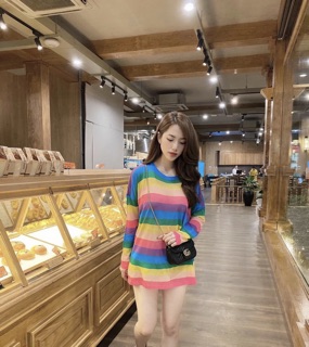 Áo len mongtoghi kẻ cầu vồng