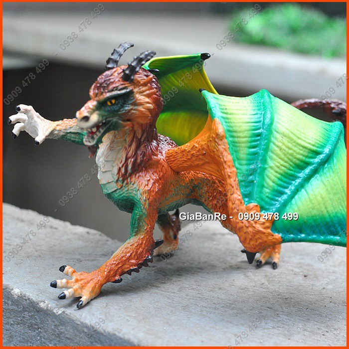 Mô Hình Rồng 2 Sừng Poacher Tung Vuốt