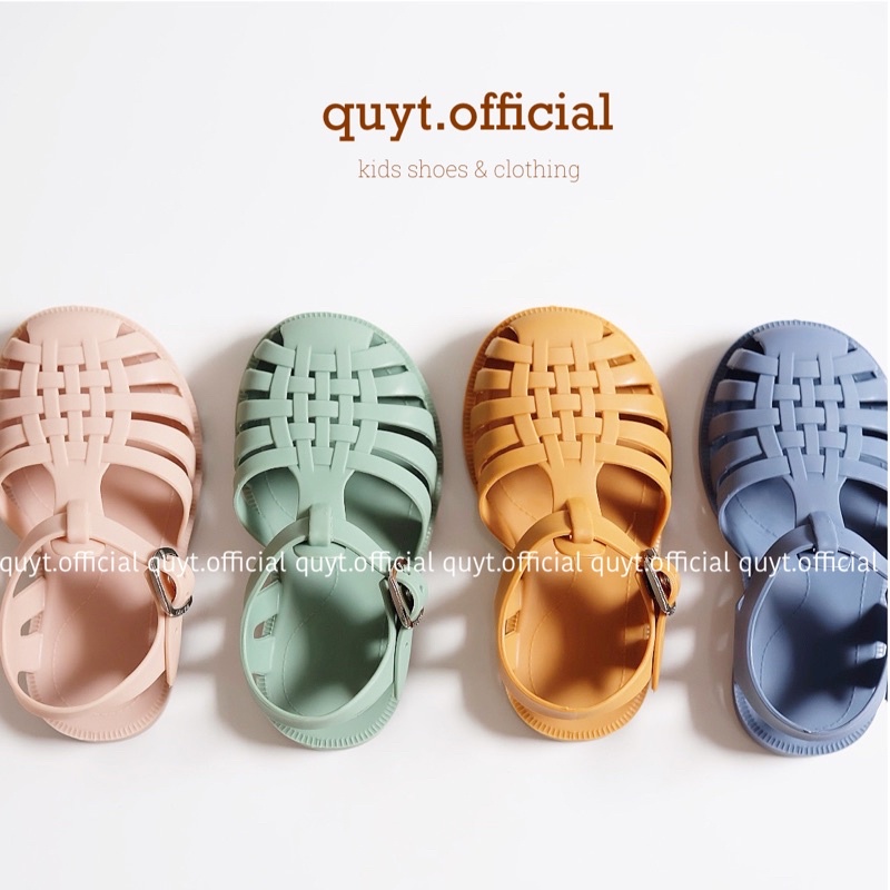 [Có sẵn] Sandal nhựa mềm mịn cho bé trai và bé gái tiệm nhà Quýt