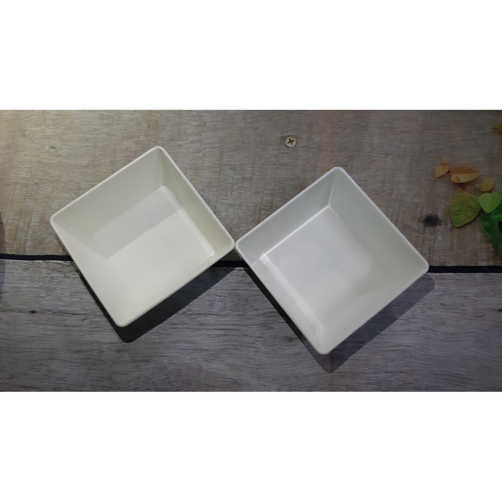 KHAY NHỰA SÂU LÒNG 9*9CM ĐỒ DÙNG HÀNG KHÔNG