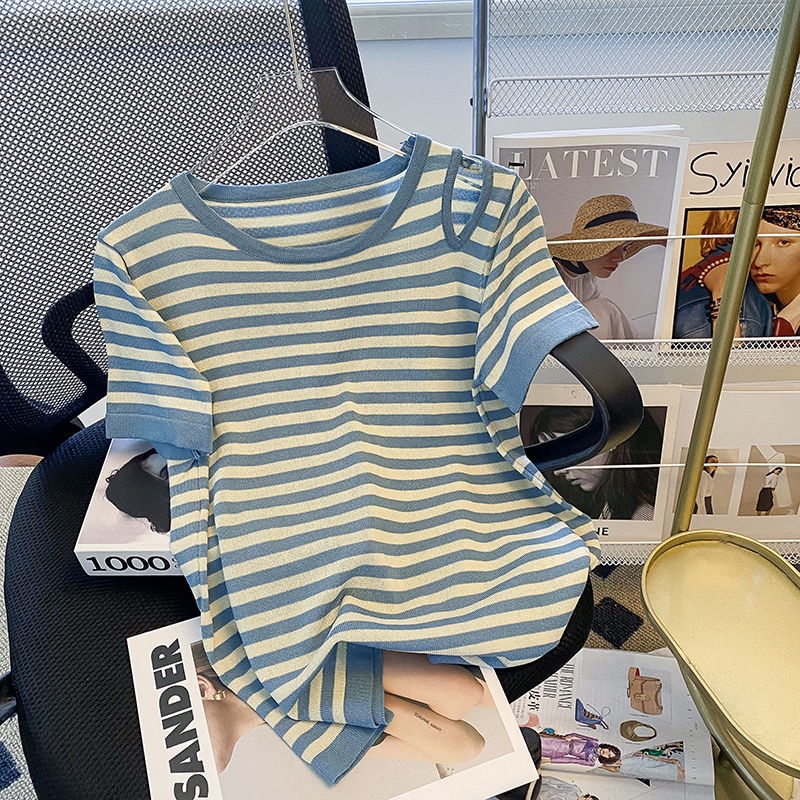 Áo Sơ Mi Tay Ngắn Cổ Chữ v Thiết Kế Ba Hàng Nút Thời Trang Mới Cho Nữ