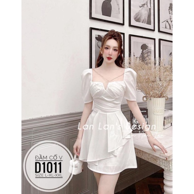 Đầm cổ V dây xích