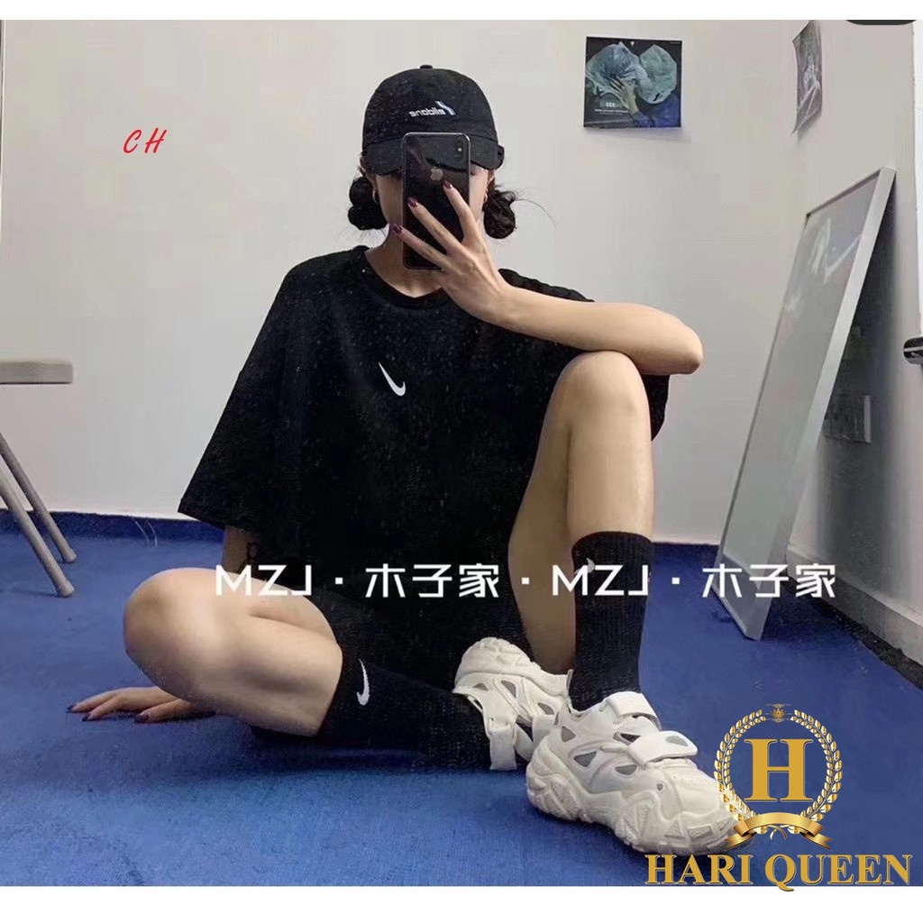 Áo croptop dấu phẩy ngắn tay HARIQUEEN