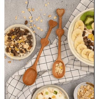 Muỗng gỗ hai tim cách điệu, thìa hình trái tim decor gỗ gõ đỏ