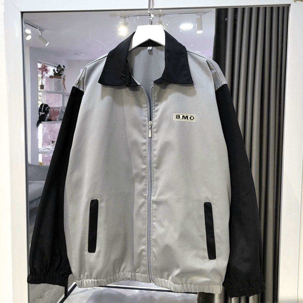 ÁO KHOÁC KAKI NAM NƯC QUỐC DÂN CỔ BẺ THÊU BMO TAY PHỐI RẮP LĂNG (MẪU MỚI)