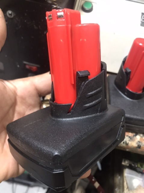 Pin dóng Milwaukee 12V SS25R