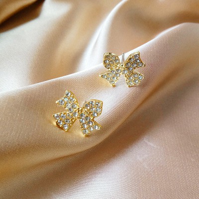 Khuyên tai hình nơ đính đá xinh xắn cho nữ