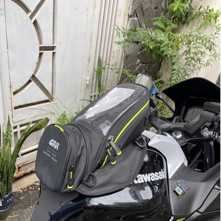 Túi Hít Bình Xăng Givi EA138 Chính Hãng - Túi Chống Nước, Tiện Lợi, Đa Năng