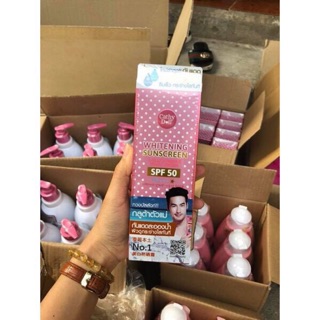 Kem chống nắng Cathy Doll Magic Cream