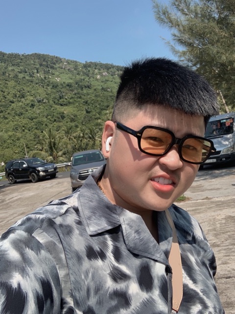 GỌNG KÍNH 🤓 Sếp SƠN TÙNG MTP ulzzang | BigBuy360 - bigbuy360.vn