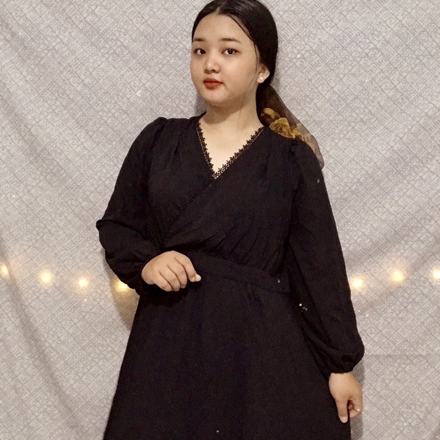 Đầm cổ điển