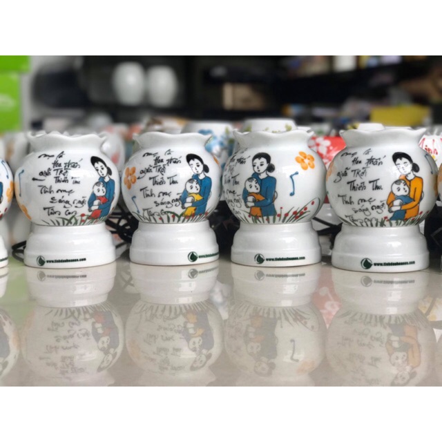 Đèn xông tinh dầu