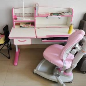 Bàn học thông minh chống gù chống cận DISNEY 1202 _MOMOMART