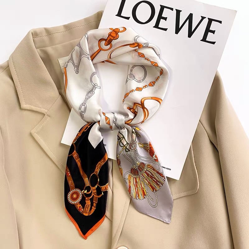 Khăn turban lụa vuông size 70x70cm nhiều mẫu - Maben