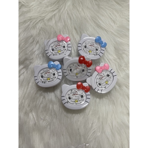 Gọt đồng hồ kitty kiêm trò chơi mê cung