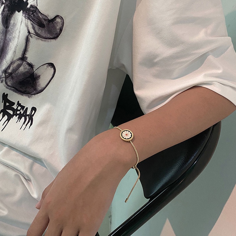 Vòng Đeo Tay Họa Tiết Hoa Cúc Màu Xanh Dương Cổ Điển Ngọt Ngào Dành Cho Nữ