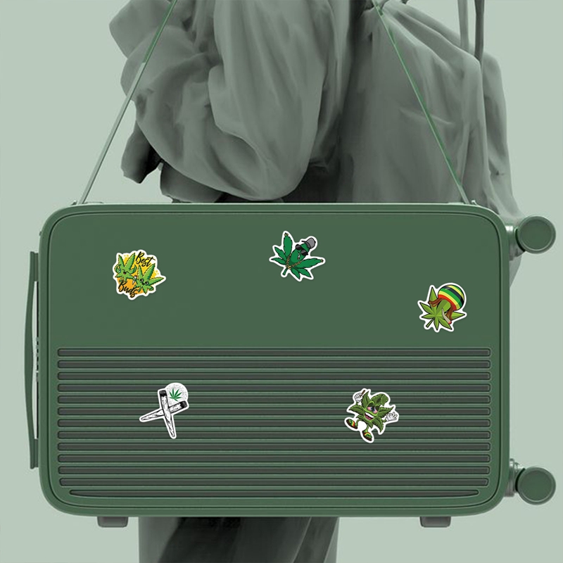 Bộ 50 sticker họa tiết hoạt hình vui nhộn chống nước trang trí vali / ván trượt / laptop / tủ lạnh / xe hơi