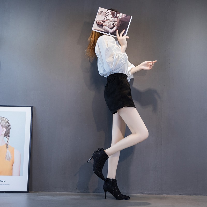 Giày cao gót ngọt ngào phong cách gót nhỏ	đính nơ pha lê