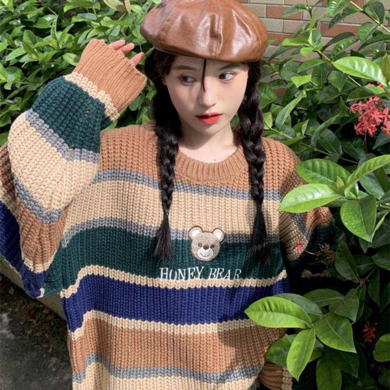 Áo Sweater Dệt Kim Cổ Tròn Họa Tiết Gấu Nâu Dễ Thương Cho Nữ