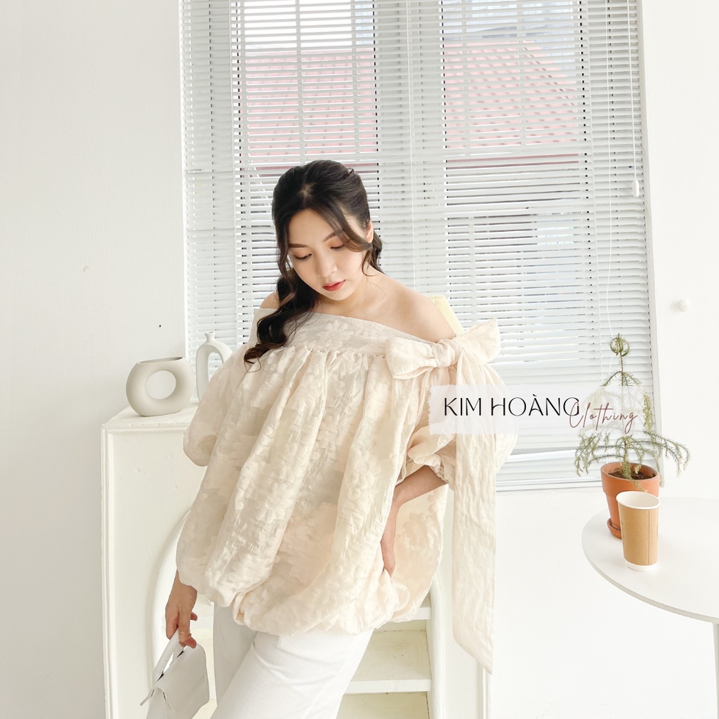 [Mã SKAMFSW175 giảm 10K đơn 50K] Áo gấm lệch vai thêu hoa buộc nơ Kim Hoàng Clothing