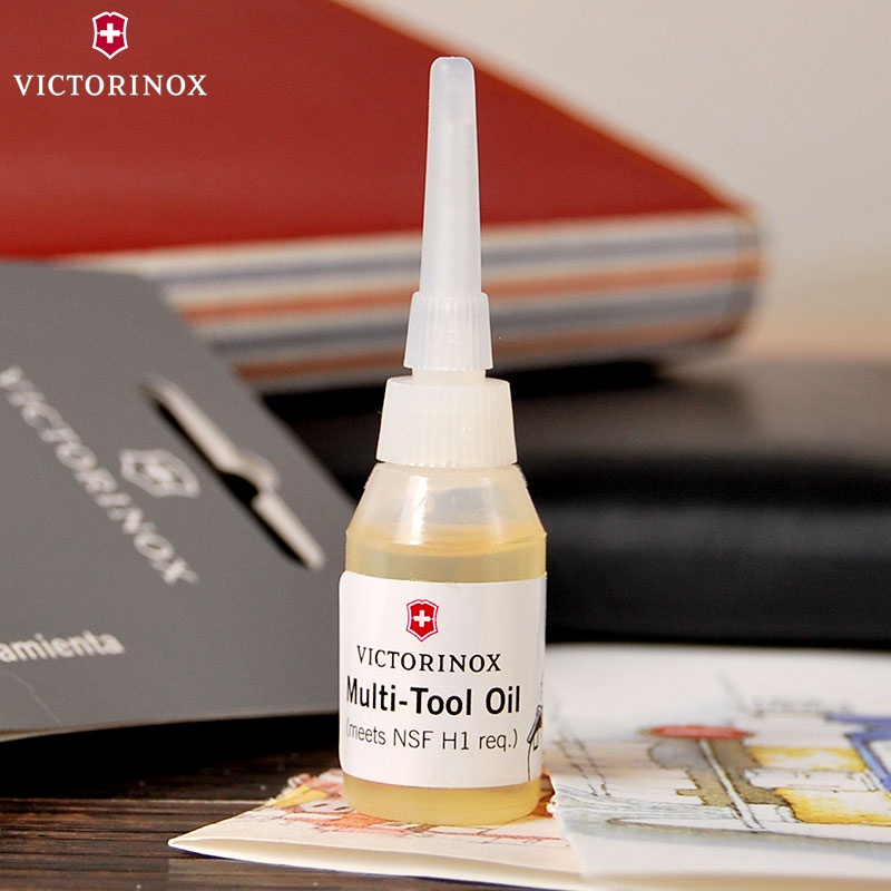 Dầu Victorinox Multi Tools Oil 43302 - Dầu Thụy Sĩ Chính Hãng